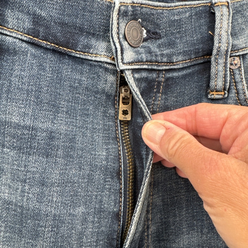 New Lucky Brand 363 Vintage Straight Jeans Mens 32x30 Blue Med Wash Denim Pants - Picture 5 of 16